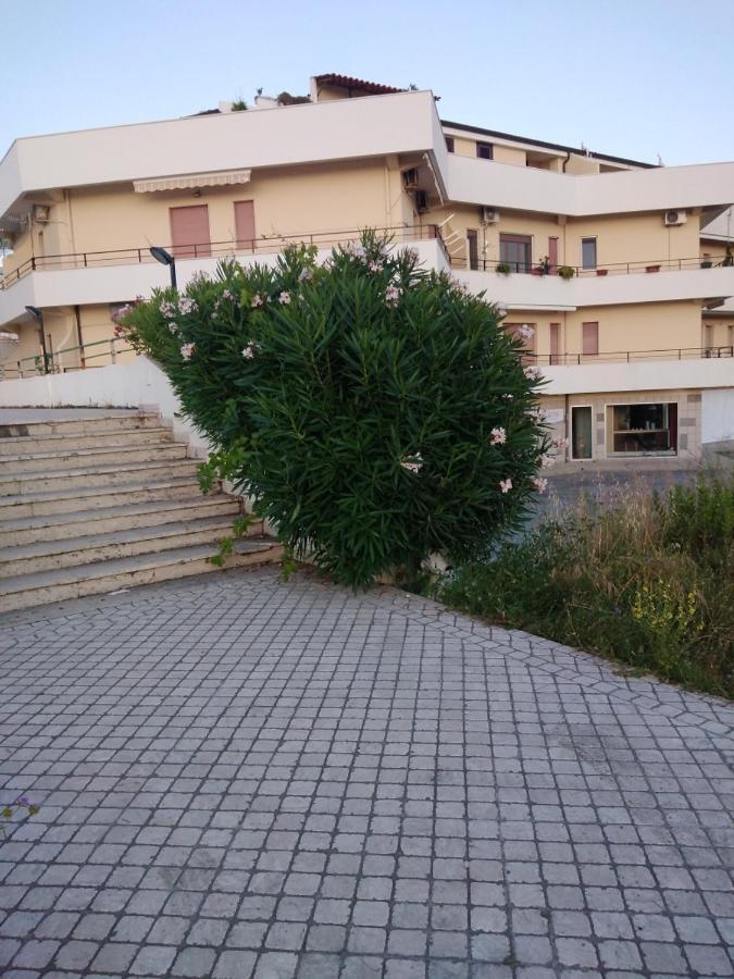 Apartments Mediterraneo 475 Scalea Exteriör bild